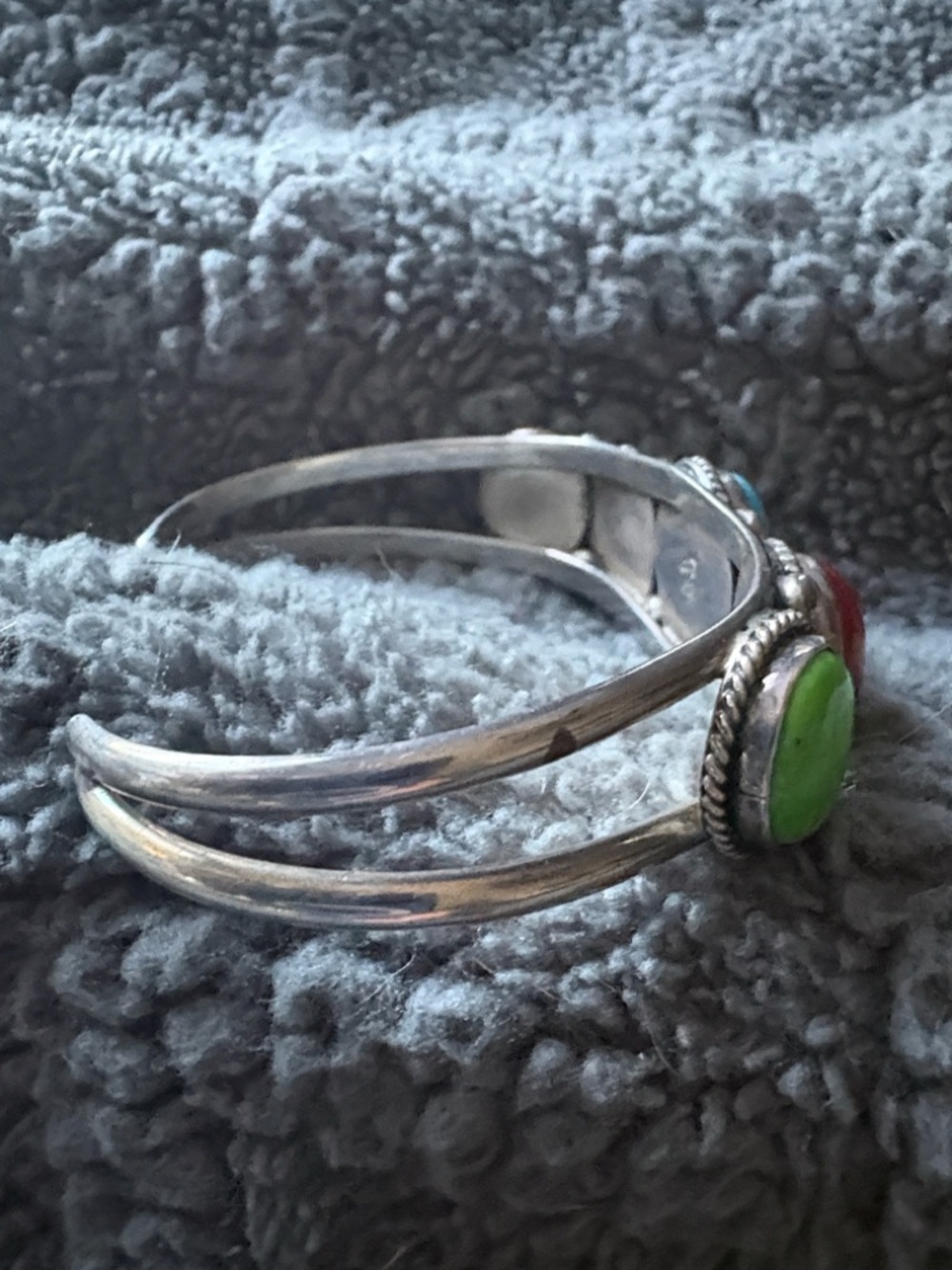 Vtg Sleeping Beauty Turquoise & Coral Multi-Stone Sterling Native Cuff Bracelet - Picture 4 of 16